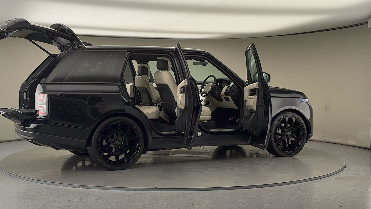 More views of Land Rover Range Rover