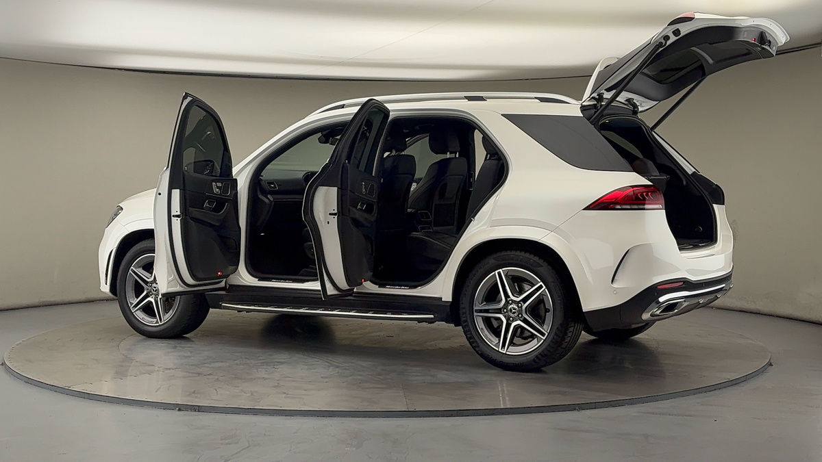 More views of Mercedes-Benz GLE