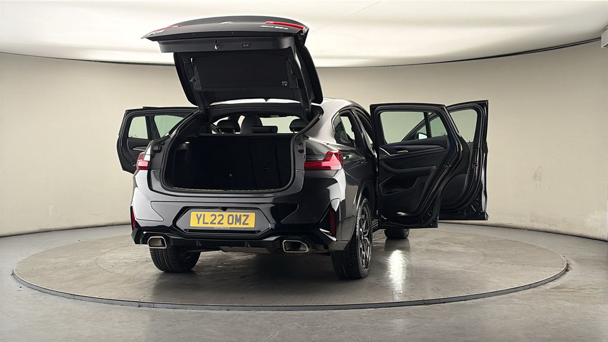 More views of BMW X4