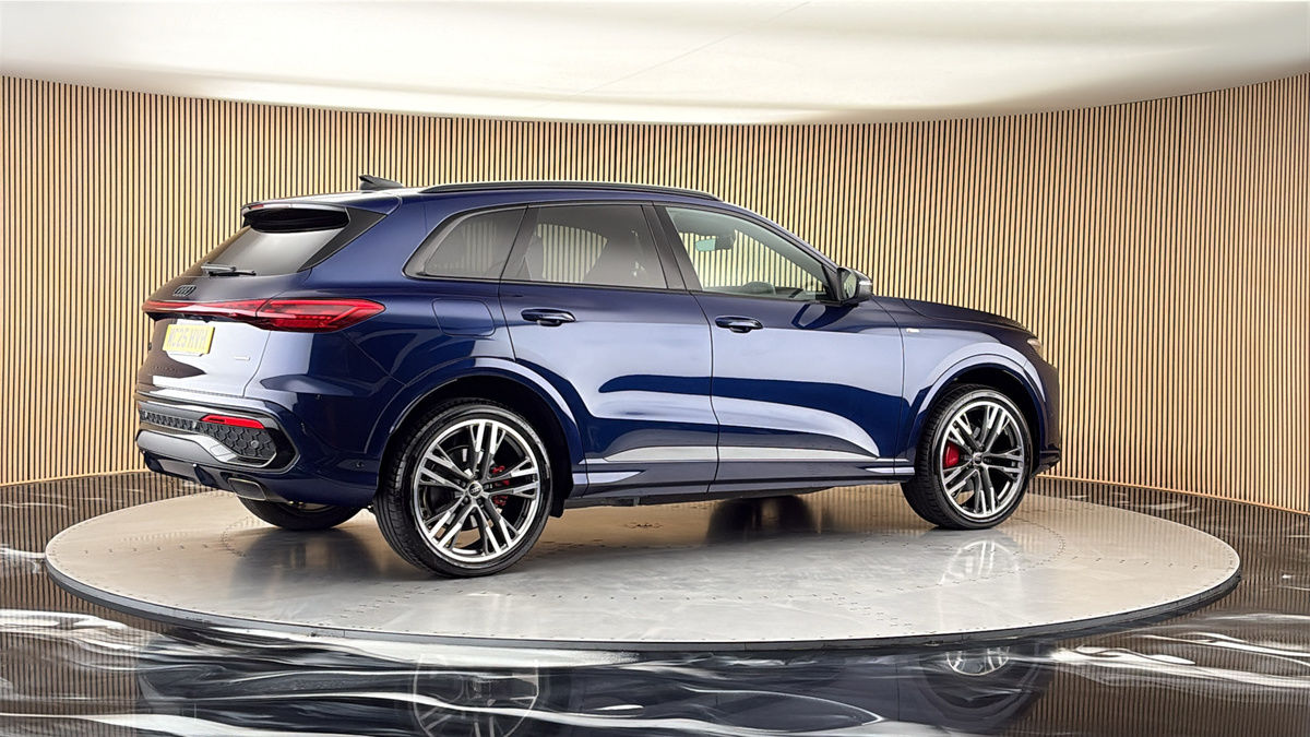 More views of Audi Q5