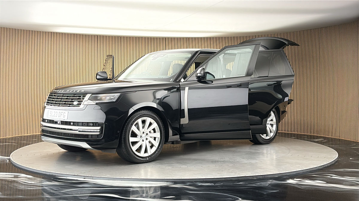 More views of Land Rover Range Rover