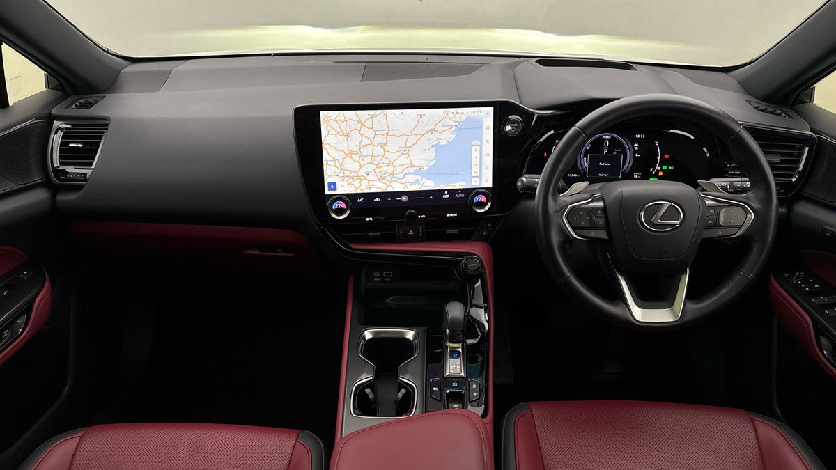 Lexus NX Image 12