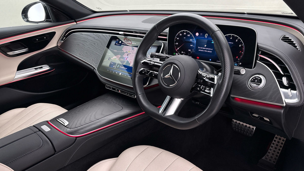 Mercedes-Benz E Class Image 5