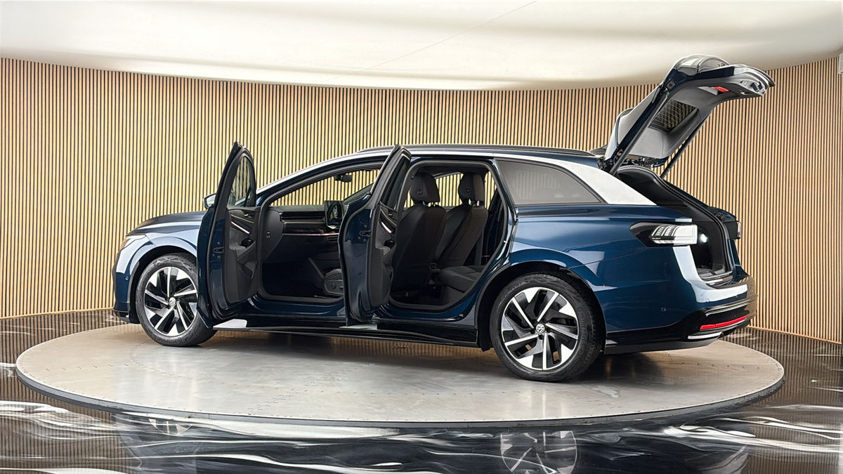 More views of Volkswagen ID.7