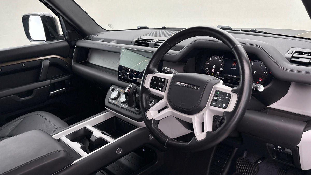 Land Rover Defender 90 Urban Image 5