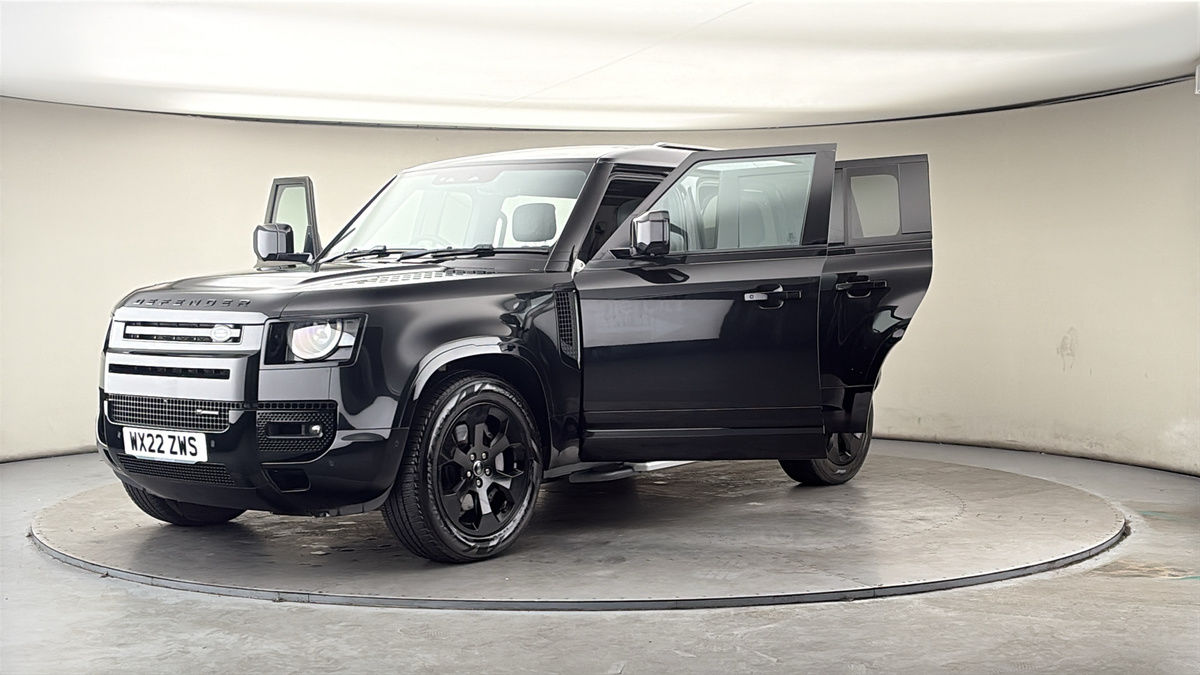More views of Land Rover Defender 110