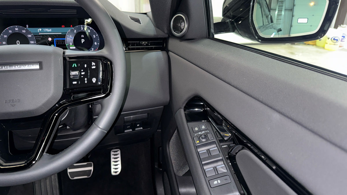 Land Rover Range Rover Evoque Image 14
