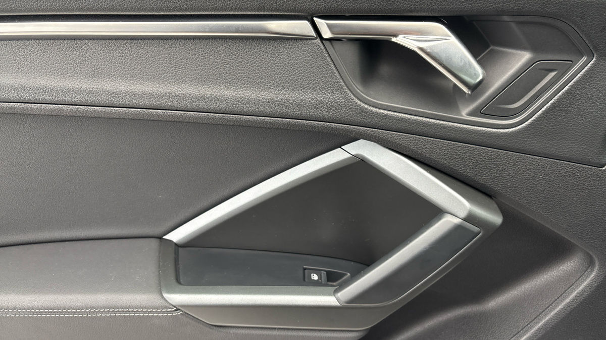 Audi Q3 Image 19