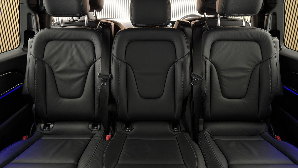 Mercedes-Benz V Class Image 9