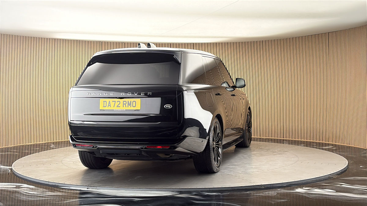 More views of Land Rover Range Rover