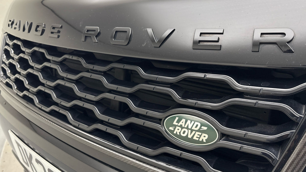 Land Rover Range Rover Sport Image 24