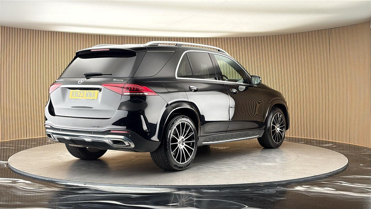 More views of Mercedes-Benz GLE