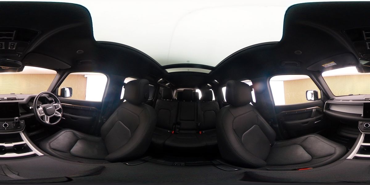 More views of Land Rover Defender 110