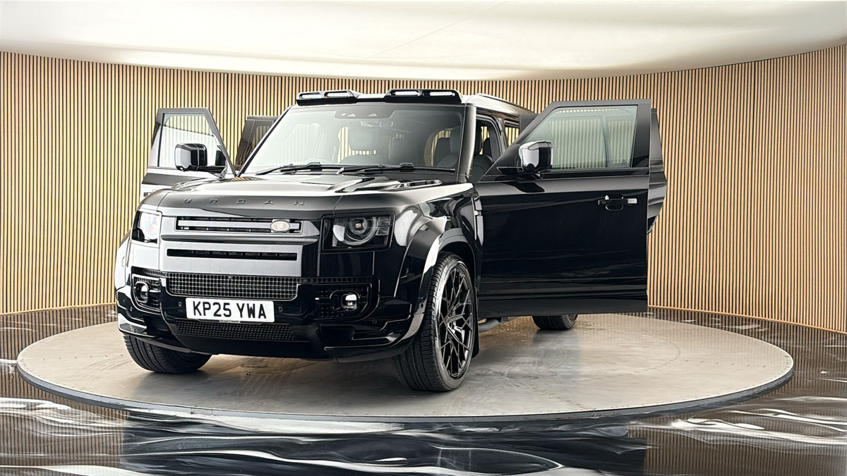 More views of Land Rover Defender 110