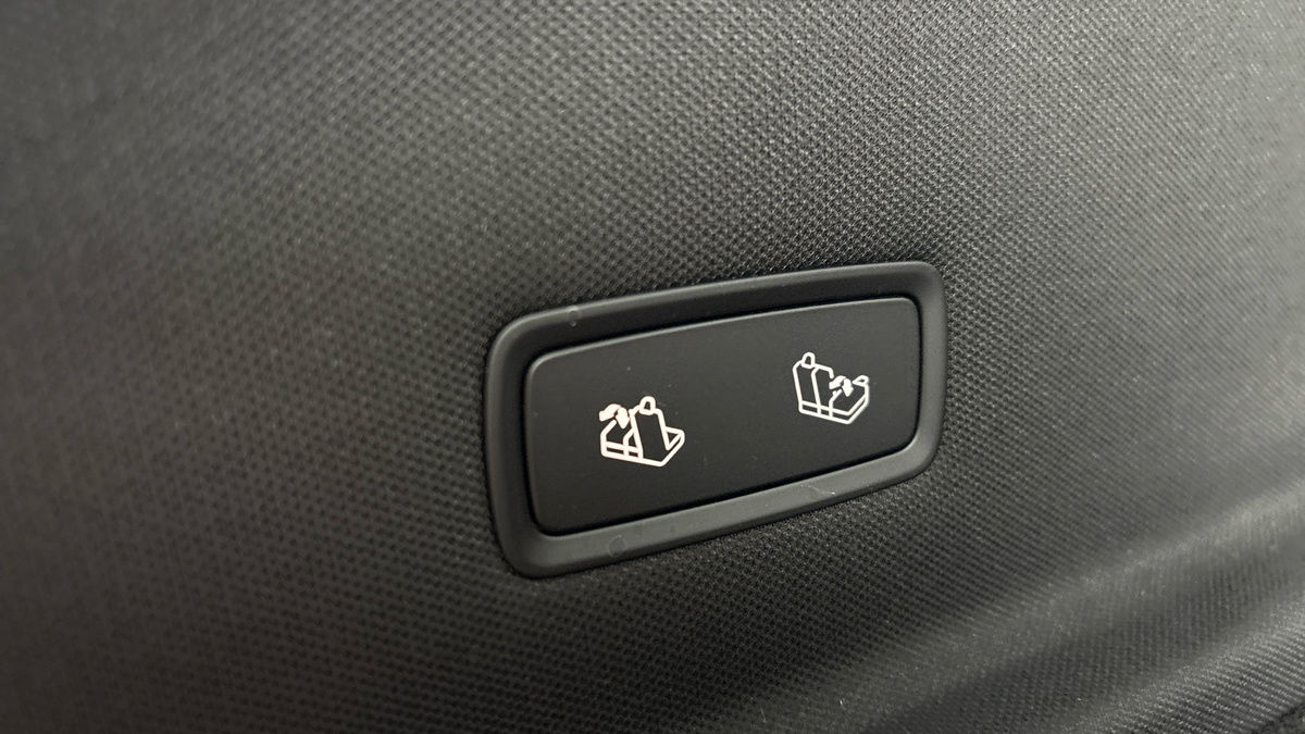 Tesla Model Y Image 43