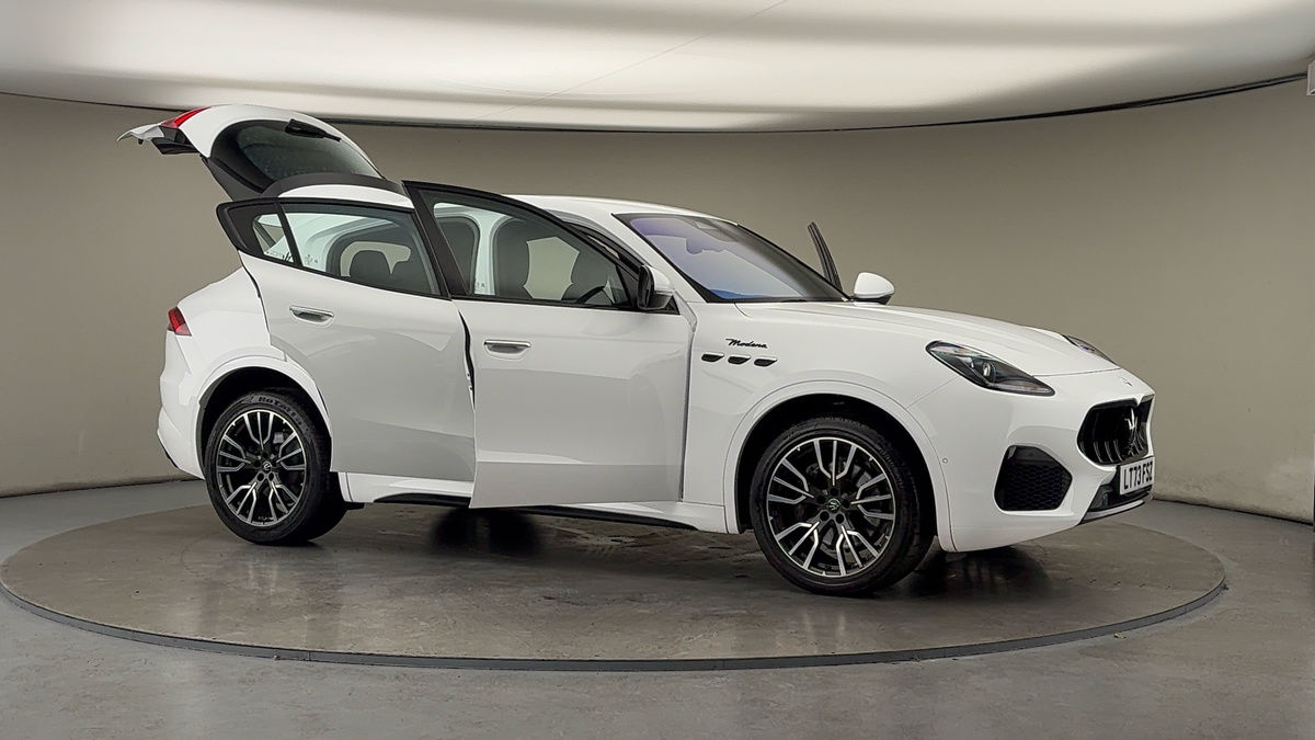 More views of Maserati Grecale