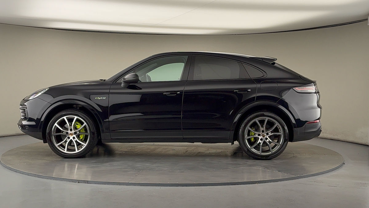 Porsche Cayenne Image 15