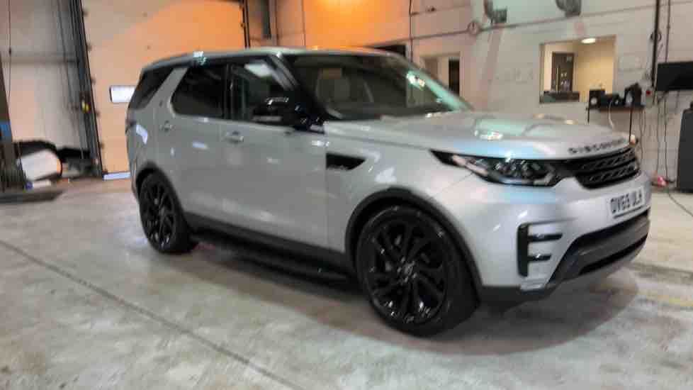 More views of Land Rover Discovery