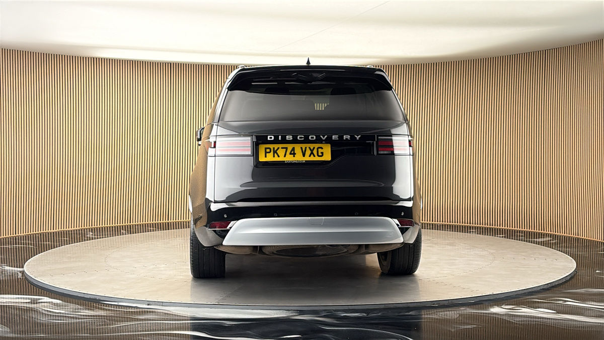 More views of Land Rover Discovery