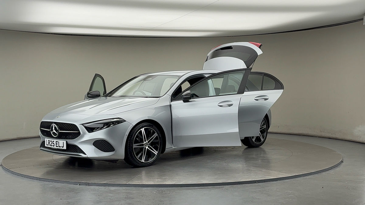 Mercedes-Benz A Class Image 22