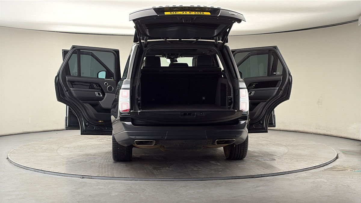 More views of Land Rover Range Rover