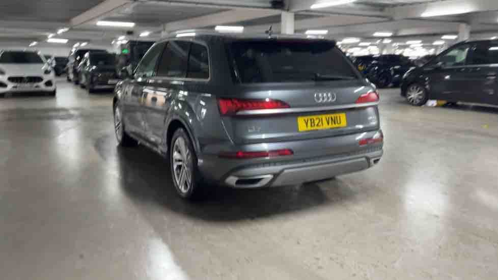 More views of Audi Q7