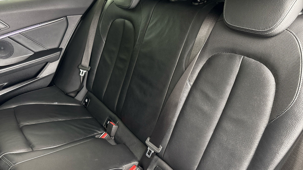 BMW 1 Series Image 8