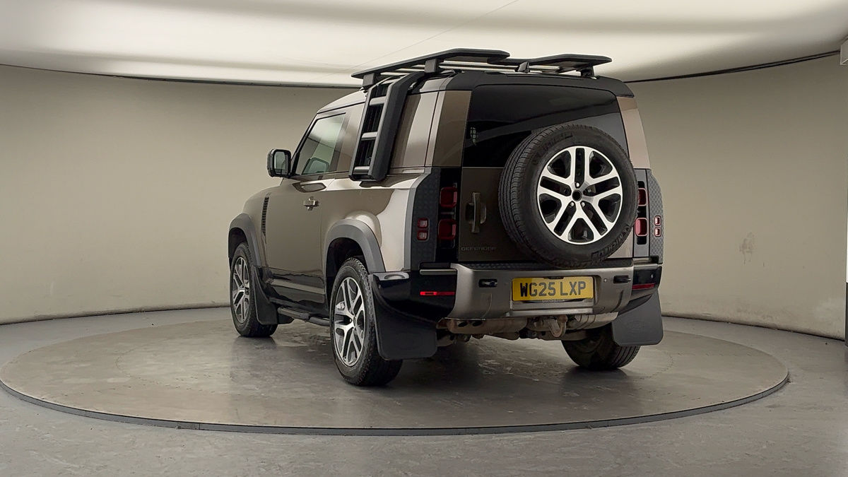 More views of Land Rover Defender 90