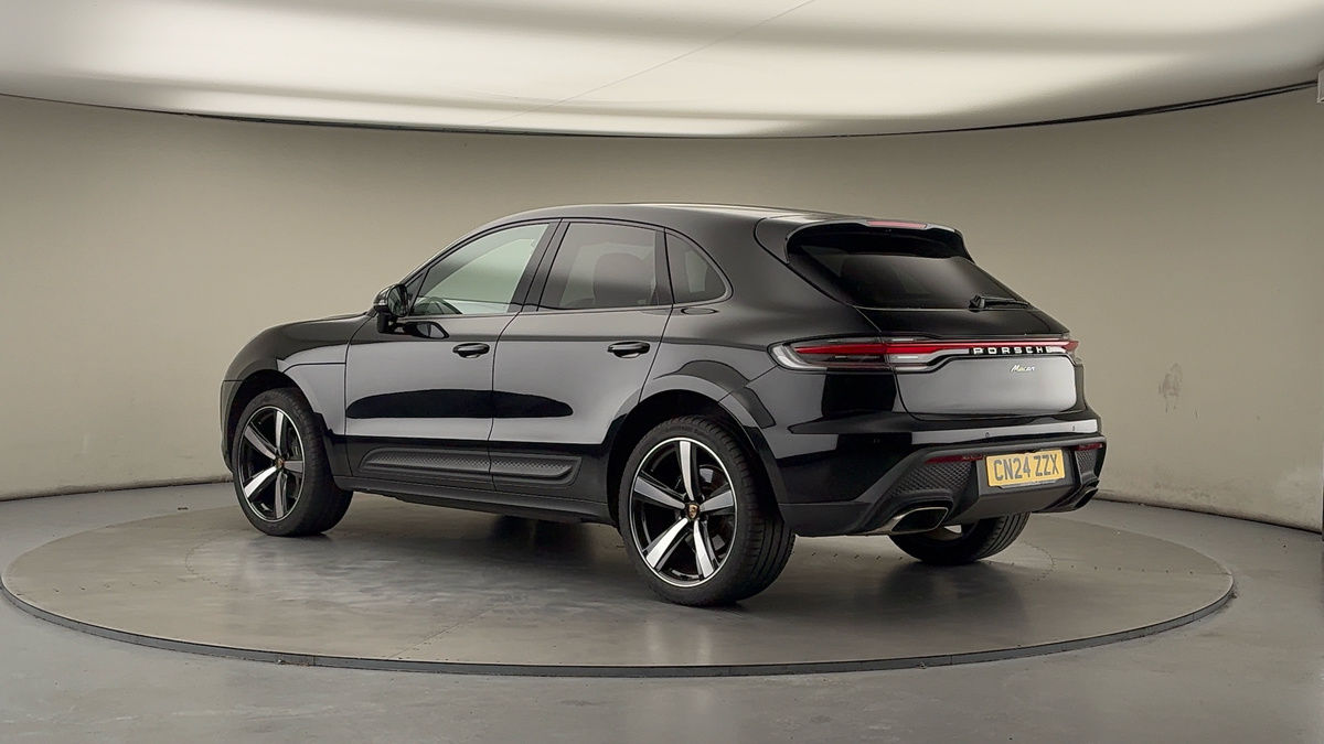More views of Porsche Macan