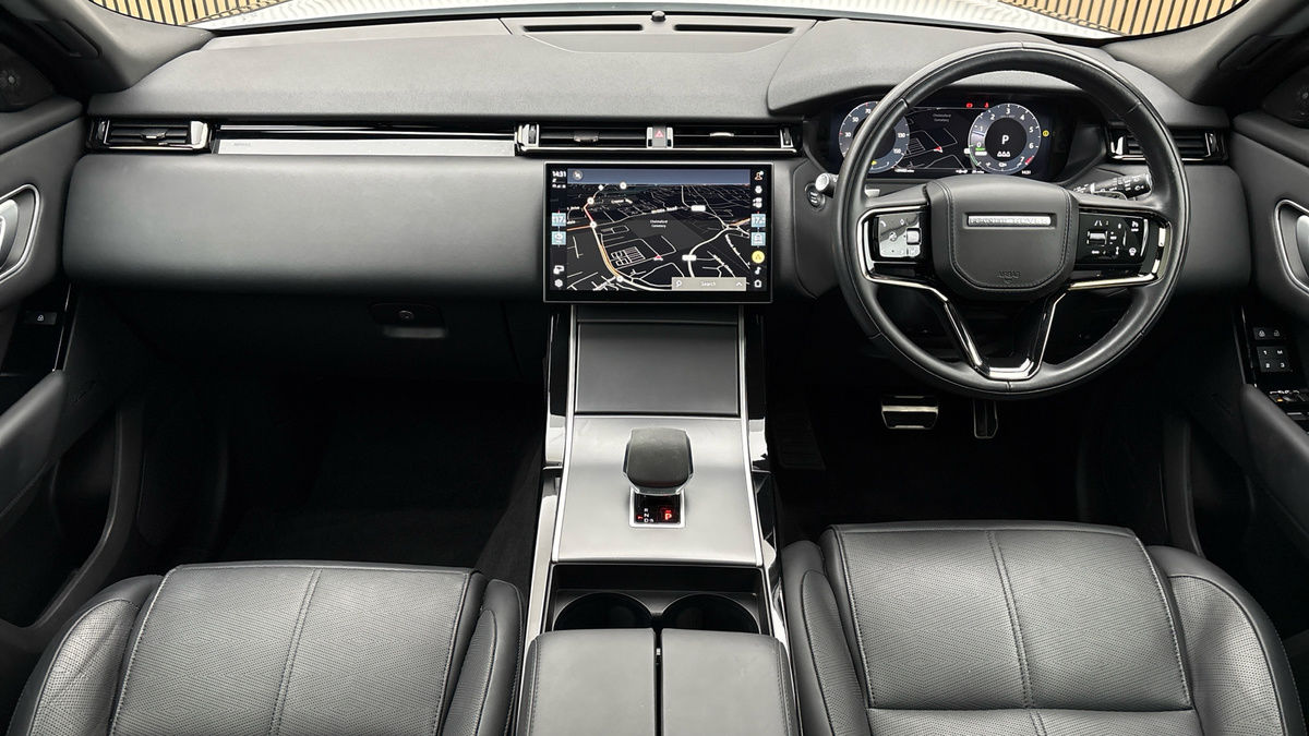 Land Rover Range Rover Velar Image 12
