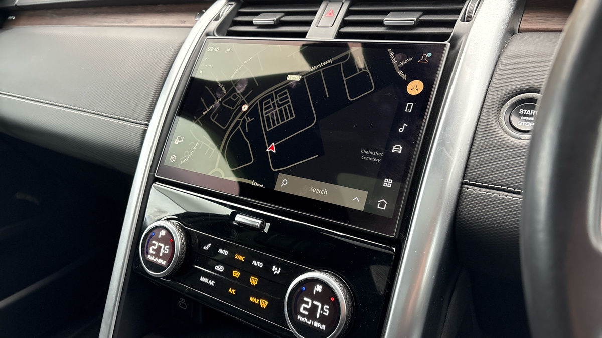 Land Rover Discovery Image 17