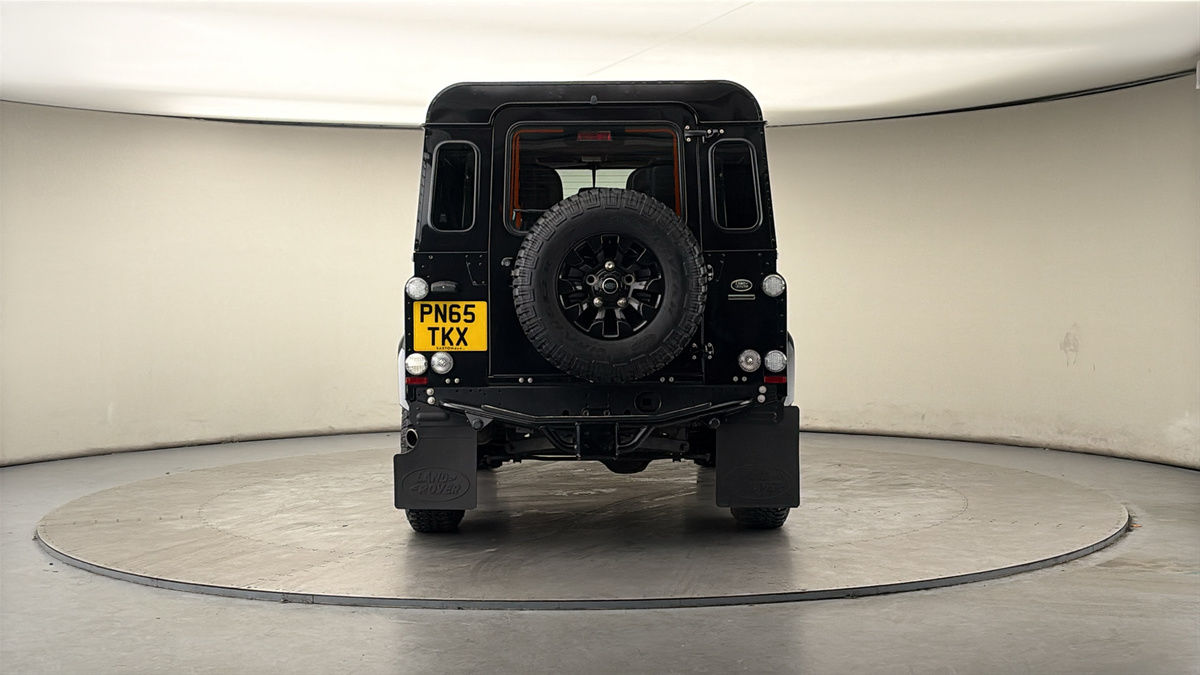 Land Rover Defender 90 Image 4
