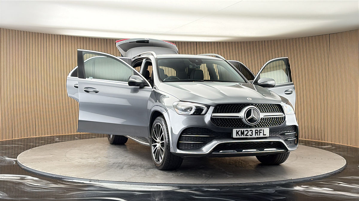 More views of Mercedes-Benz GLE