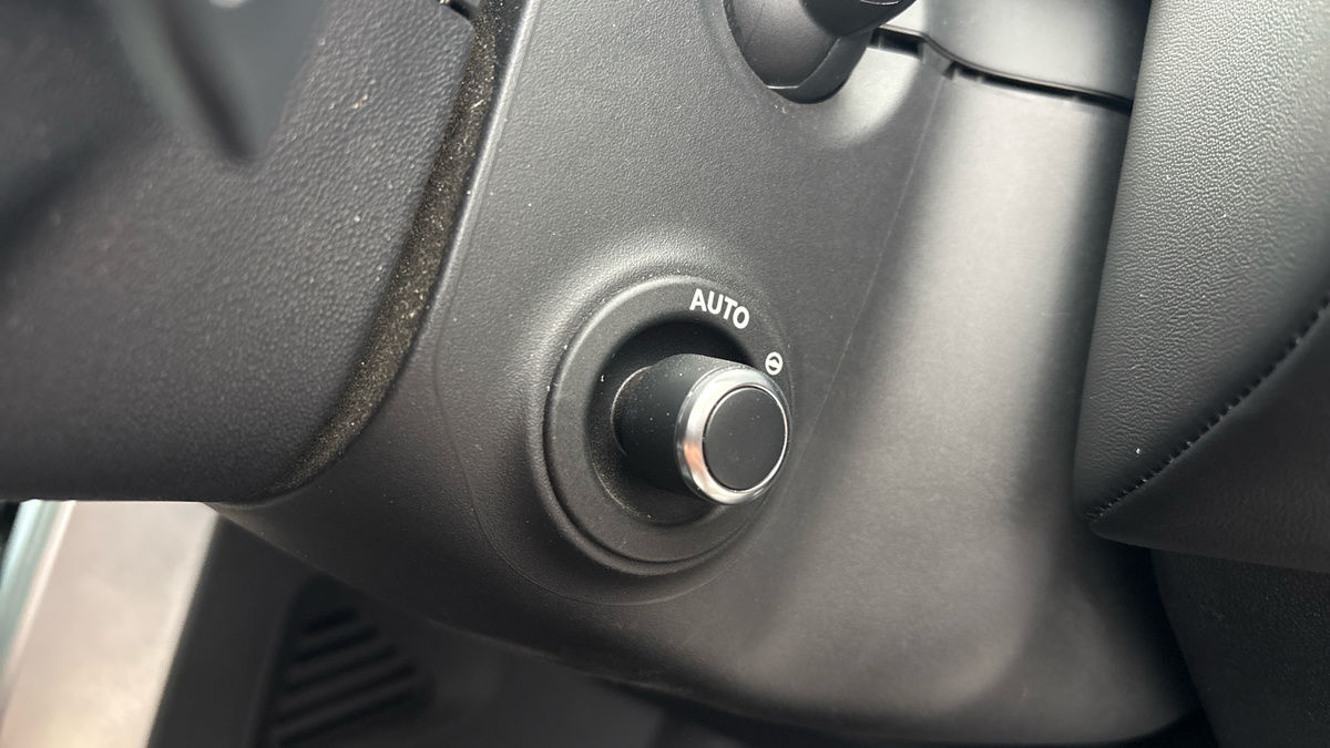 Land Rover Discovery Image 26