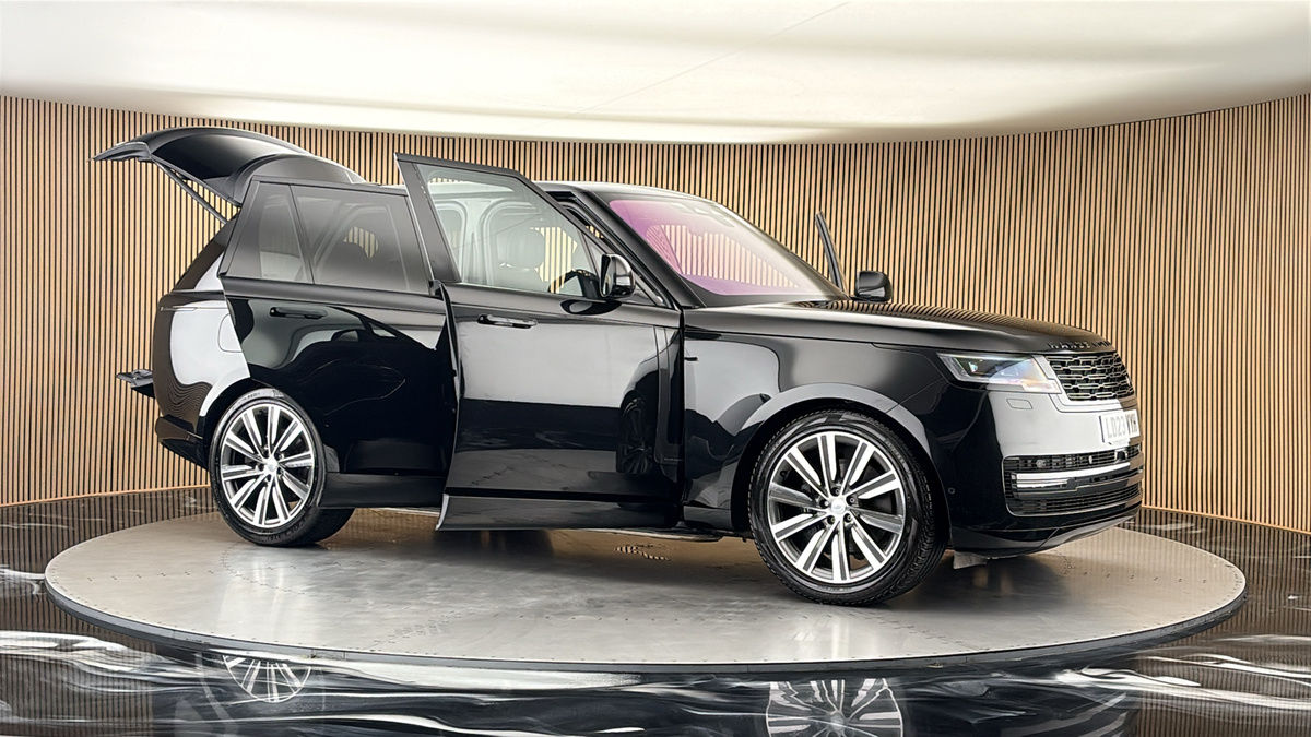 More views of Land Rover Range Rover