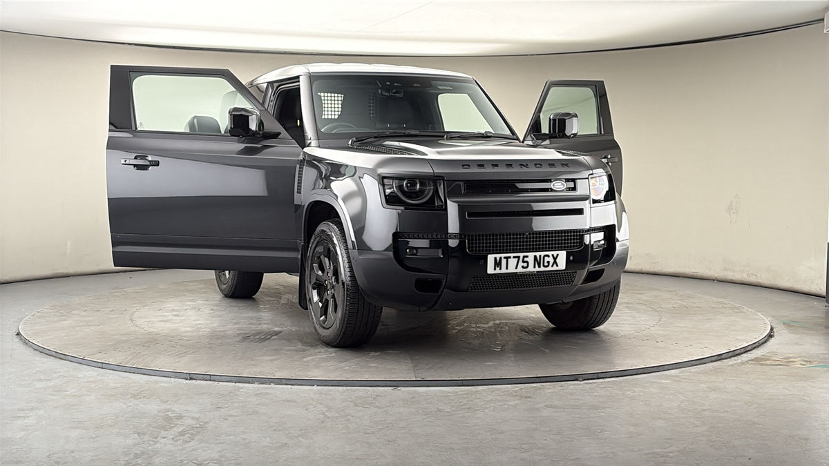 More views of Land Rover Defender 90