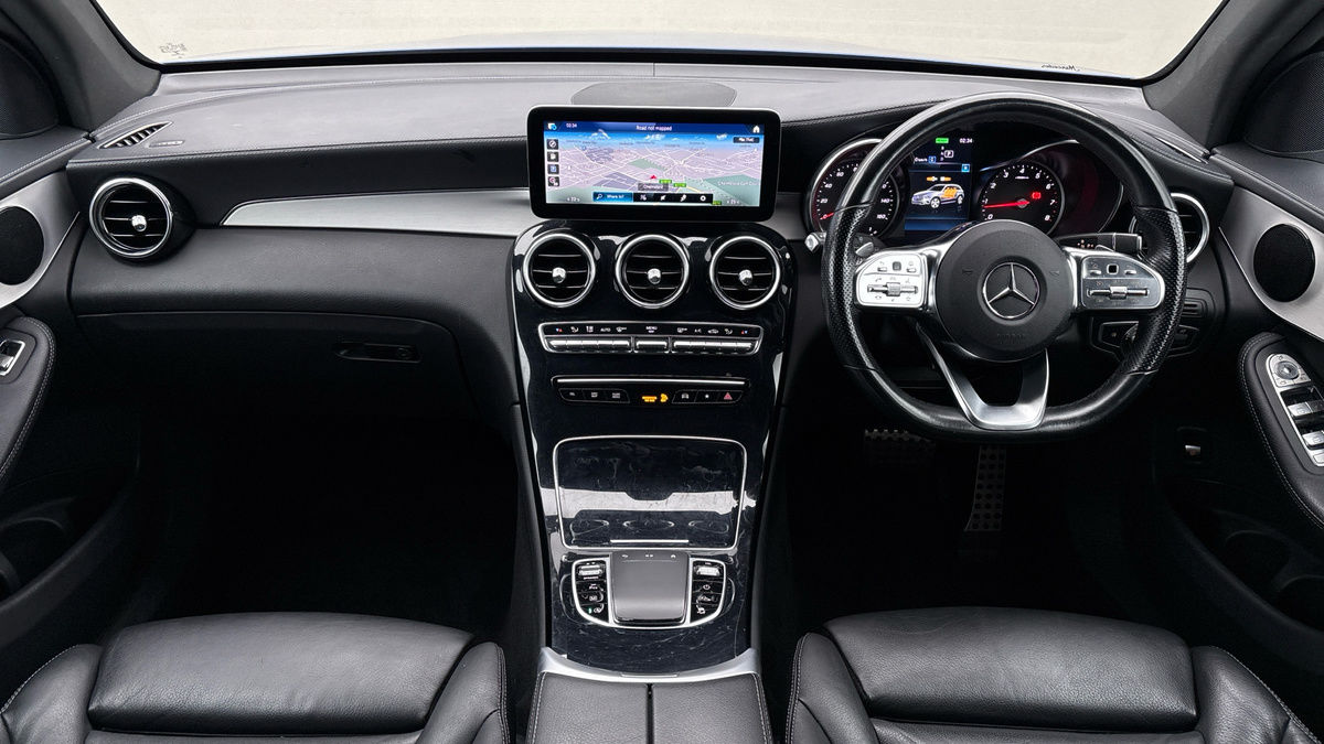 Mercedes-Benz GLC Image 12