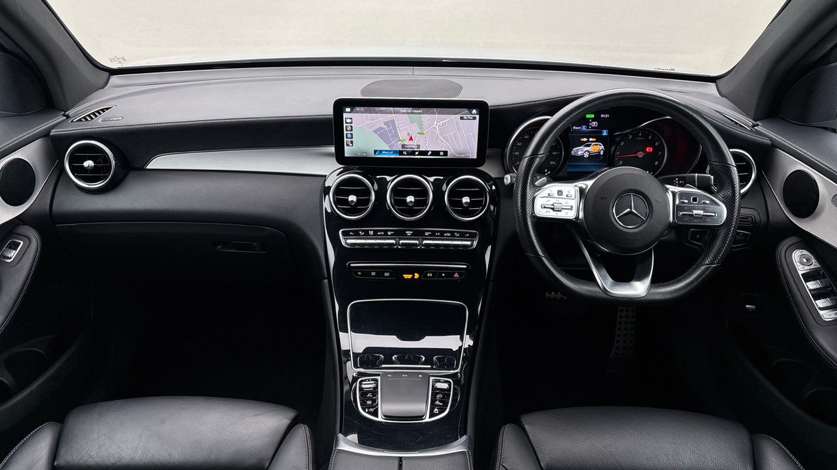 Mercedes-Benz GLC Image 12