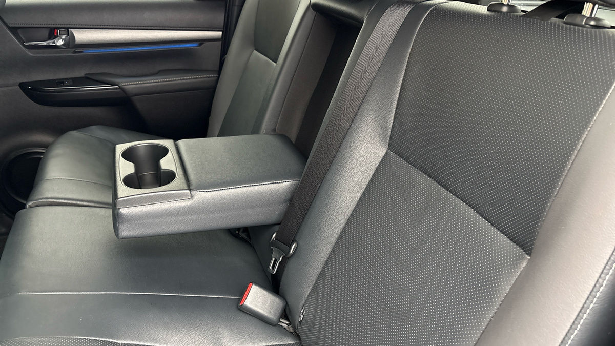 Toyota Hilux Image 9