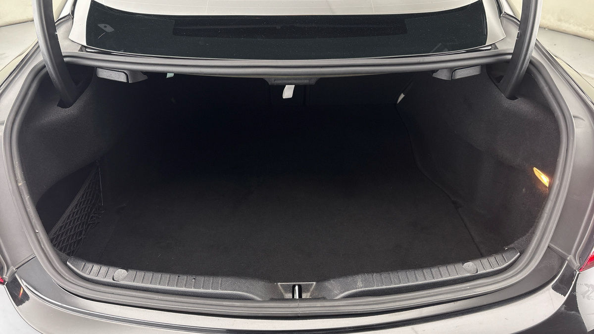 Mercedes-Benz C Class Image 11