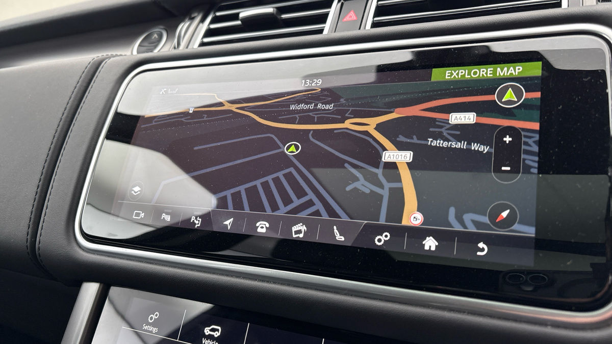 Land Rover Range Rover Image 17