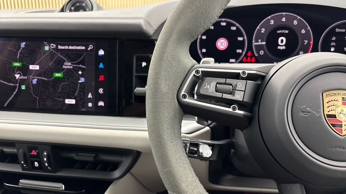 Porsche Cayenne Image 13