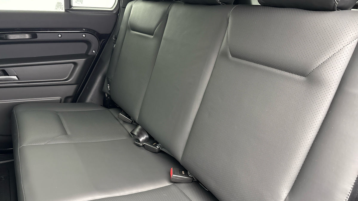 Land Rover Defender 110 Urban Image 8