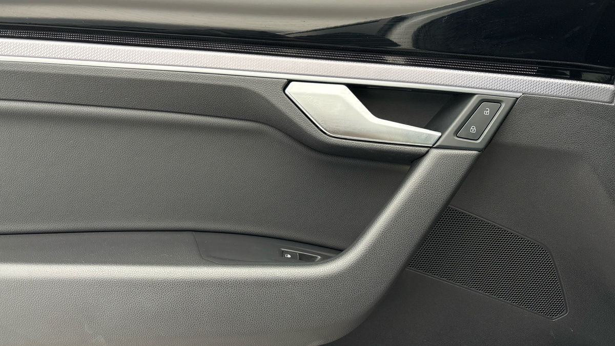 Volkswagen Touareg Image 19