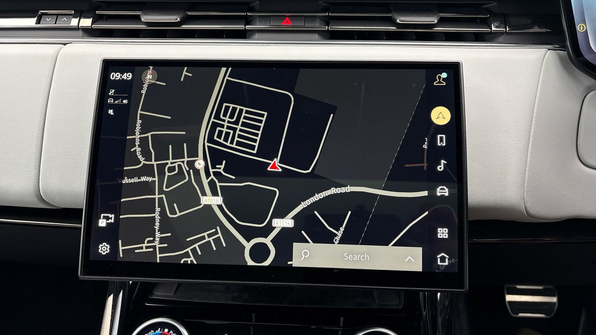 Land Rover Range Rover Sport Image 17