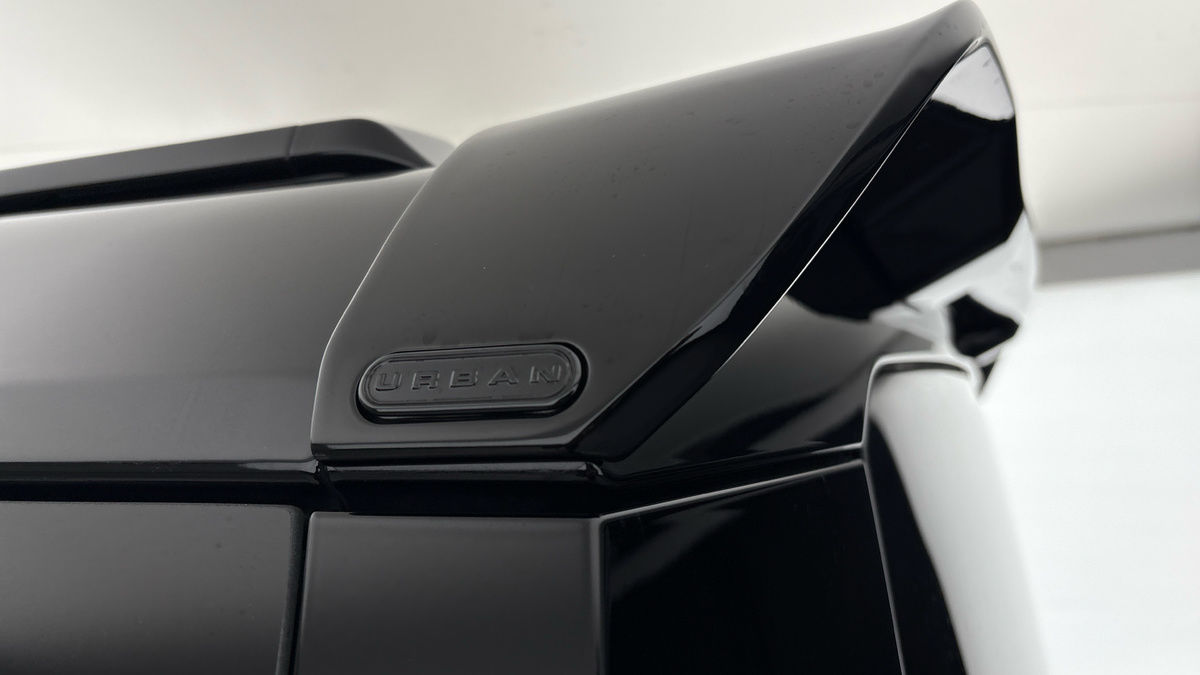 Land Rover Defender 110 Urban Image 31