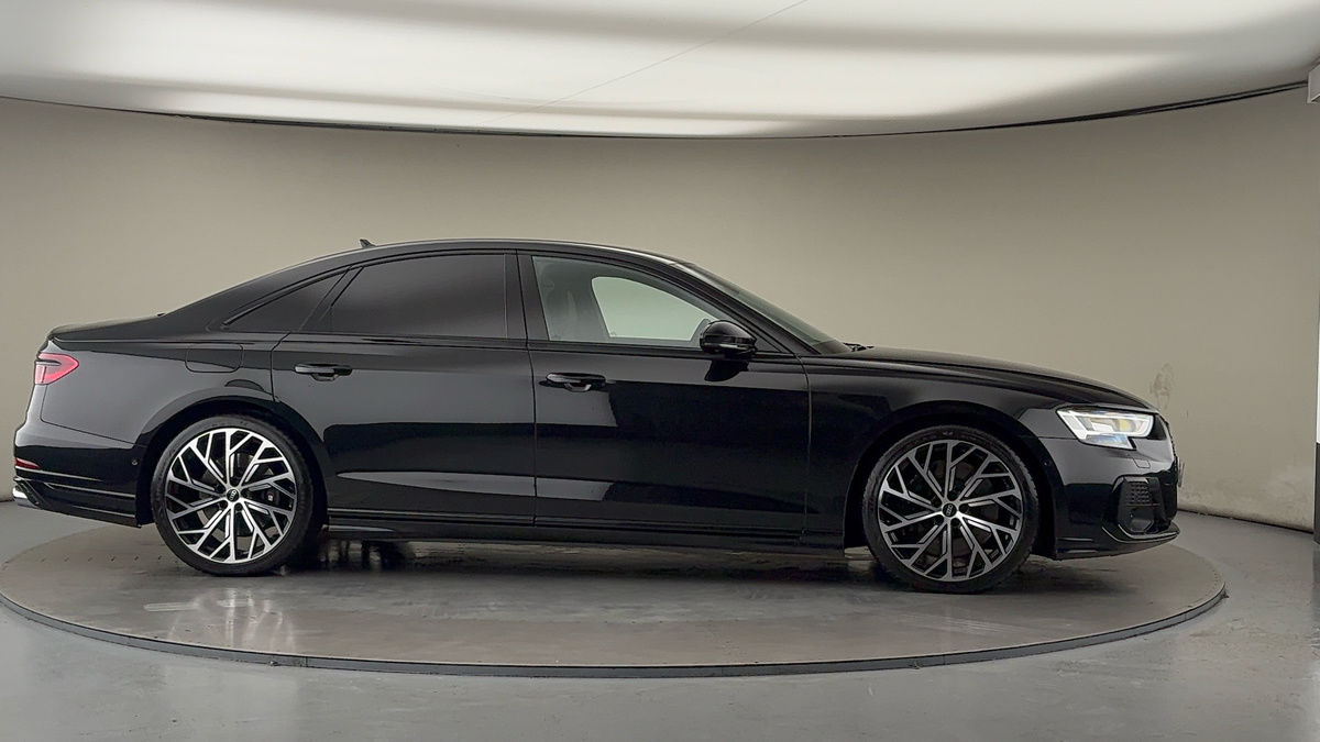 More views of Audi S8