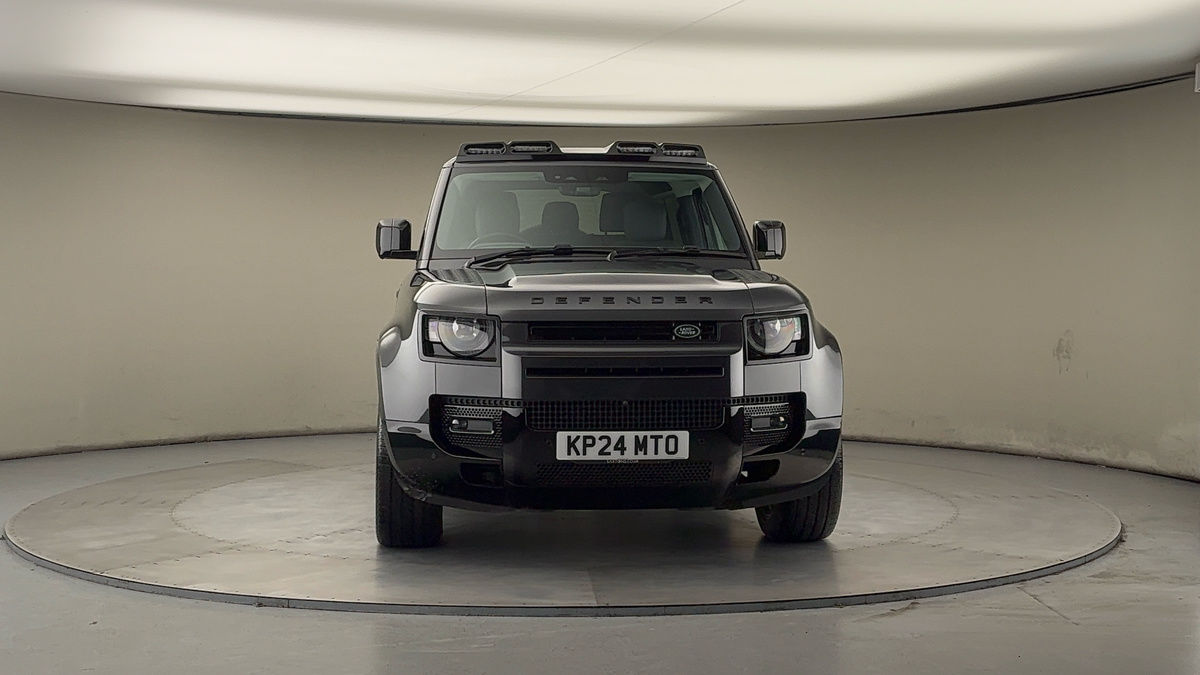 More views of Land Rover Defender 90