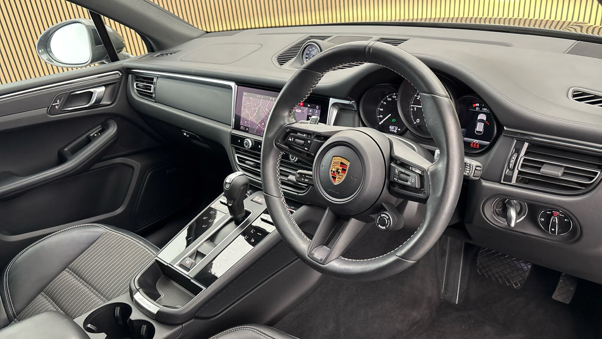 Porsche Macan Image 5