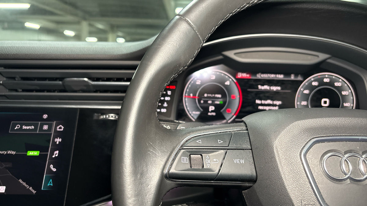 Audi Q7 Image 13